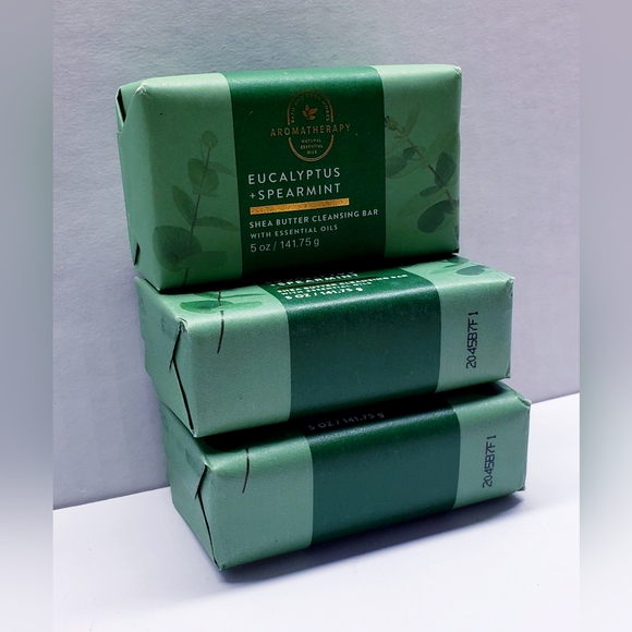 Bath & Body Works EUCALYPTUS SPEARMINT Shea Butter Cleansing Bar, 5 oz (3 pack) - Picture 1 of 5
